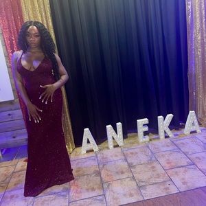 A nice long glitter dress from Windsor!